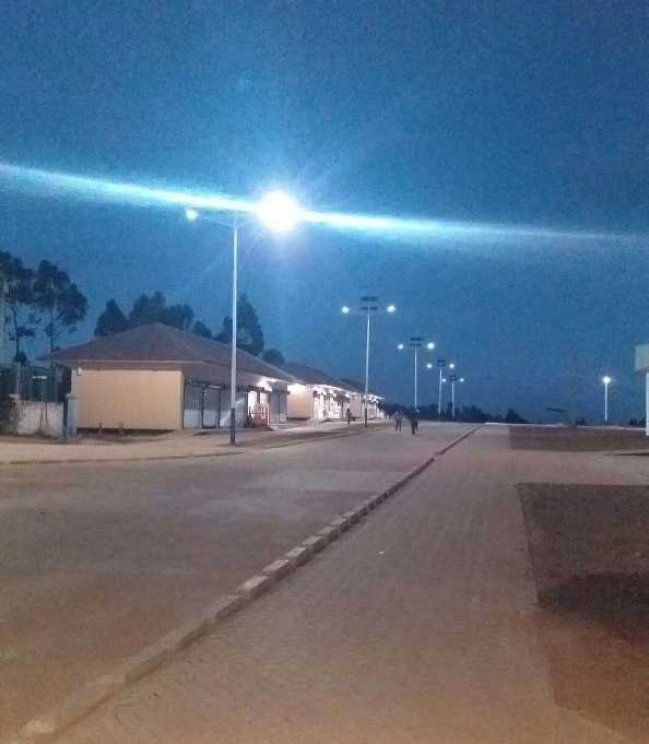 秀洲区非洲科特迪瓦太阳能路灯工程